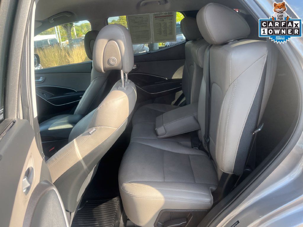 Used 2017 Hyundai Santa Fe Sport FWD image 31
