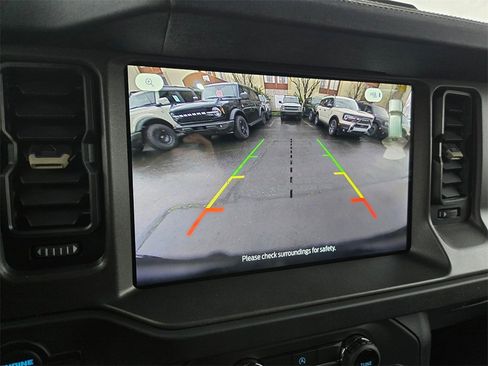 New 2025 Ford Bronco Badlands image 15