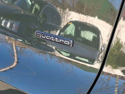 Certified 2025 Audi Q5 Premium Plus w/ Premium Plus image 24