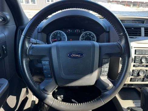 Used 2011 Ford Escape XLT image 19