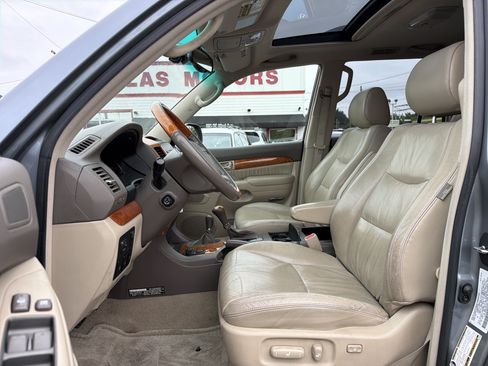 Used 2004 Lexus GX 470 AWD/4WD image 8