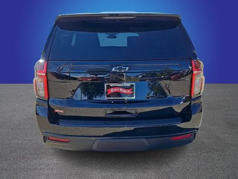 Used 2024 Chevrolet Tahoe Z71 w/ Luxury Package AWD/4WD image 4