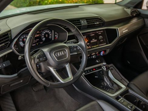 Used 2024 Audi Q3 2.0T Premium image 10