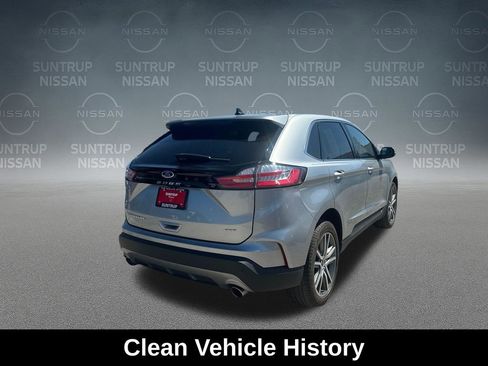 Used 2023 Ford Edge Titanium AWD/4WD image 6
