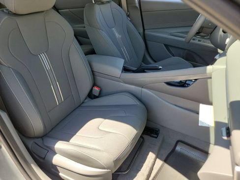 New 2026 Hyundai Elantra Sport FWD image 21
