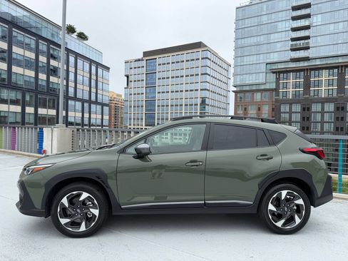 Used 2024 Subaru Crosstrek 2.5i Limited w/ Popular Package #3A AWD/4WD image 2