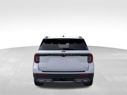 New 2026 Ford Explorer Active w/ Active Comfort Package image 6