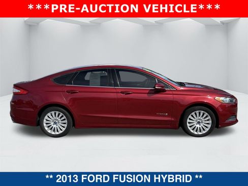 Used 2013 Ford Fusion SE image 3