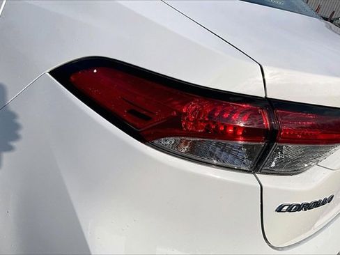 Used 2023 Toyota Corolla LE image 22