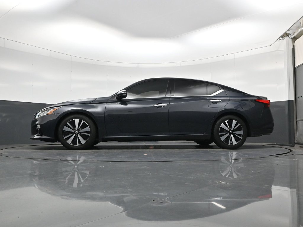 Used 2020 Nissan Altima 2.5 SL FWD image 22
