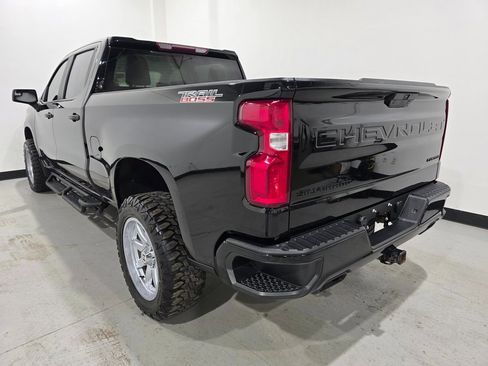 Used 2021 Chevrolet Silverado 1500 Custom Trail Boss w/ Midnight Edition image 35