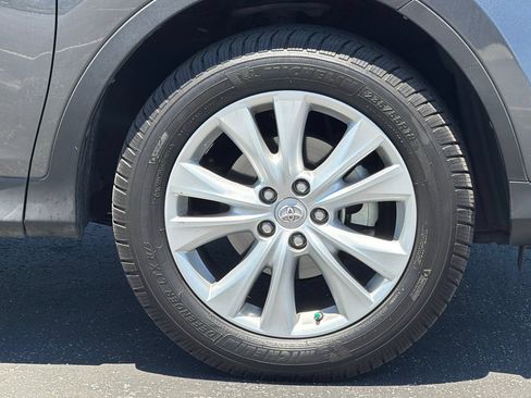 Used 2013 Toyota RAV4 Limited AWD/4WD image 28