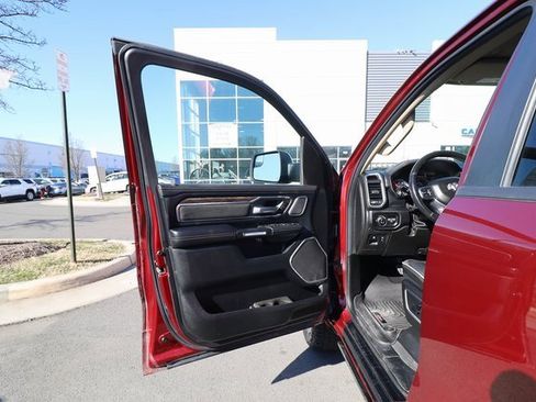 Used 2019 RAM 1500 Laramie image 35