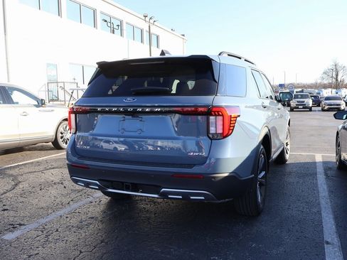 Used 2025 Ford Explorer Active w/ Active Comfort Package image 21