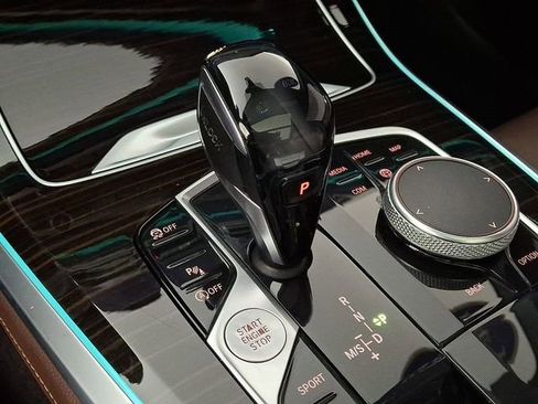 Used 2020 BMW X5 xDrive40i w/ M Sport Package image 17