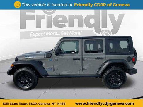 Used 2023 Jeep Wrangler Unlimited w/ Cold Weather Group image 8