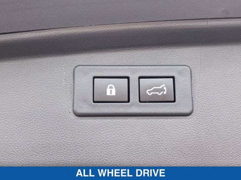 Certified 2022 Subaru Outback Premium image 33