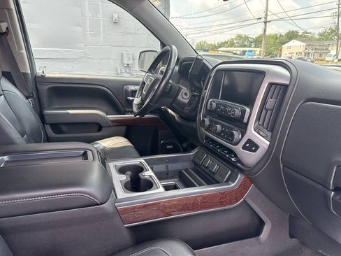 Used 2015 GMC Sierra 1500 SLT w/ SLT Crew Cab Value Package AWD/4WD image 25