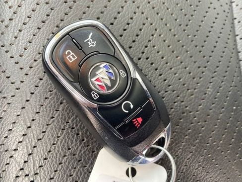 Certified 2022 Buick Encore GX Essence w/ Advanced Technology Package image 26