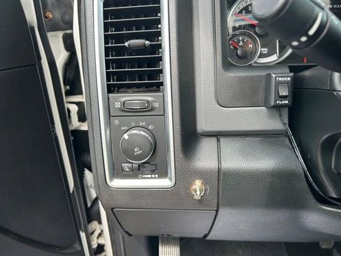 Used 2018 RAM 3500 SLT w/ Popular Equipment Group AWD/4WD image 21