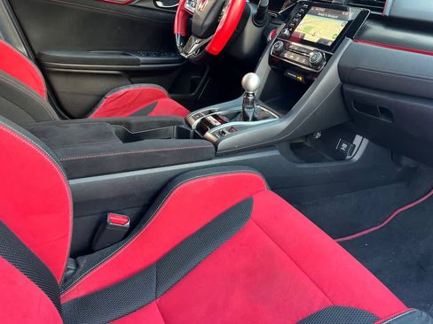 Used 2019 Honda Civic Type R image 18