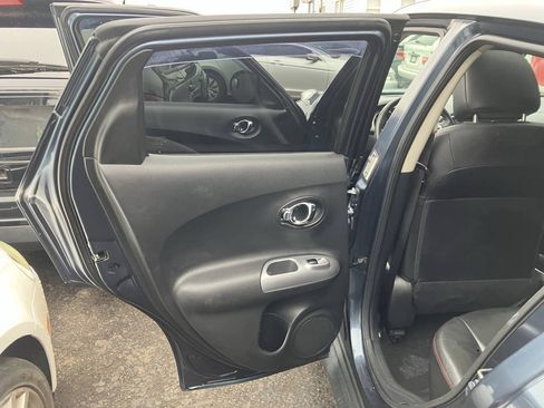 Used 2011 Nissan Juke SL AWD/4WD image 19