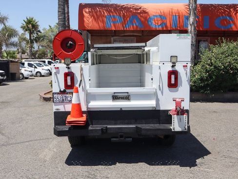 Used 2019 Chevrolet Silverado 2500 W/T w/ WT Convenience Package RWD image 8