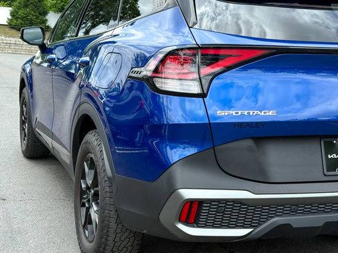 Certified 2023 Kia Sportage X-Pro AWD/4WD image 9