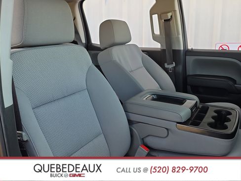 Used 2018 Chevrolet Silverado 1500 Custom image 32