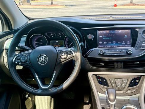 Used 2019 Buick Envision Essence FWD image 11