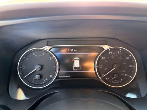 Used 2023 Nissan Rogue S FWD image 31