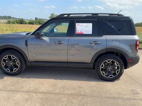 Used 2025 Ford Bronco Sport Outer Banks w/ Outer Banks Tech Package+ AWD/4WD image 6