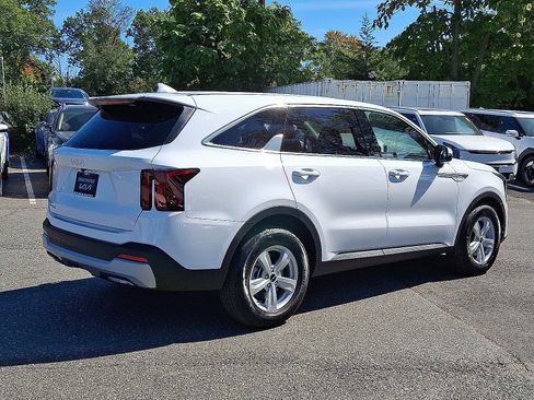 New 2026 Kia Sorento LX FWD image 6