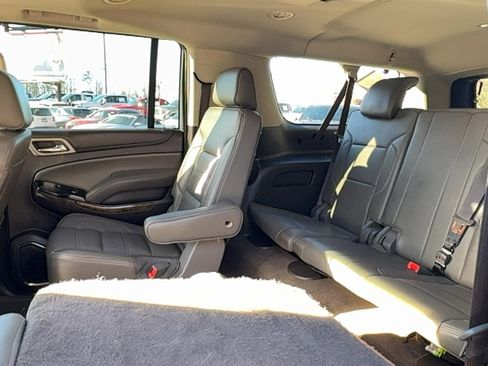 Used 2017 GMC Yukon XL Denali w/ Open Road Package image 17