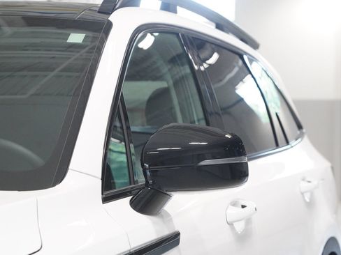 Used 2025 Kia Sorento X-Line EX AWD/4WD image 7