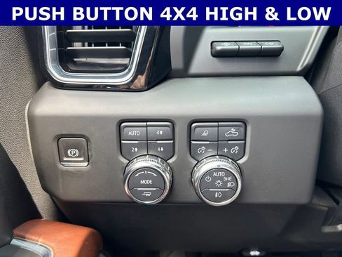 Used 2024 GMC Sierra 3500 Denali Ultimate AWD/4WD image 21