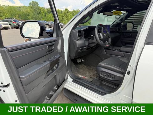 Used 2025 Toyota Sequoia TRD Pro AWD/4WD image 31