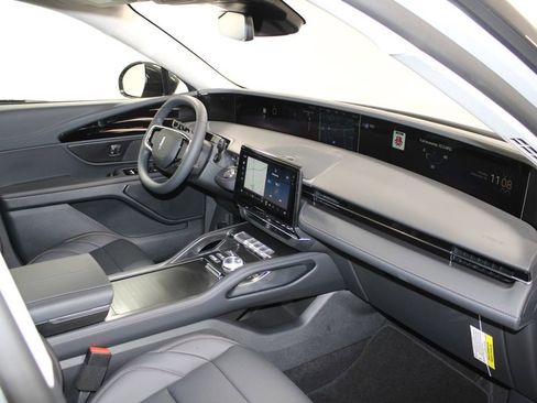 New 2026 Lincoln Nautilus Premier image 29