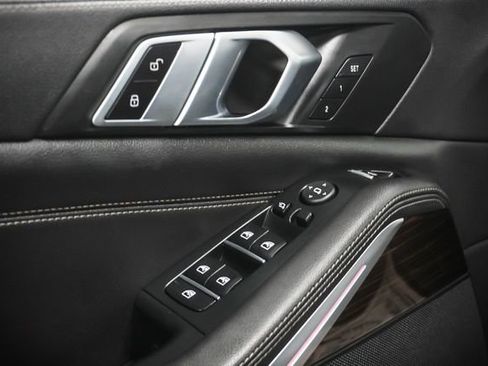 Used 2019 BMW X5 xDrive40i w/ Premium Package 2 AWD/4WD image 12