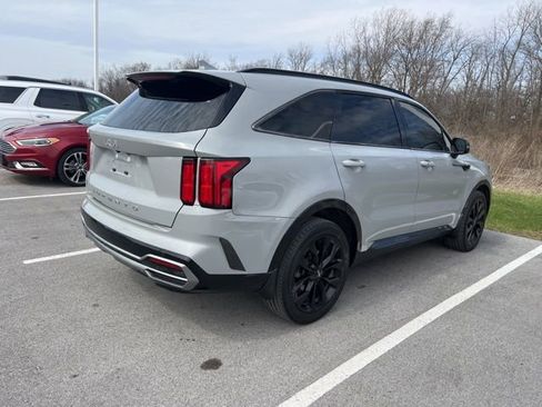 Used 2022 Kia Sorento SX image 11