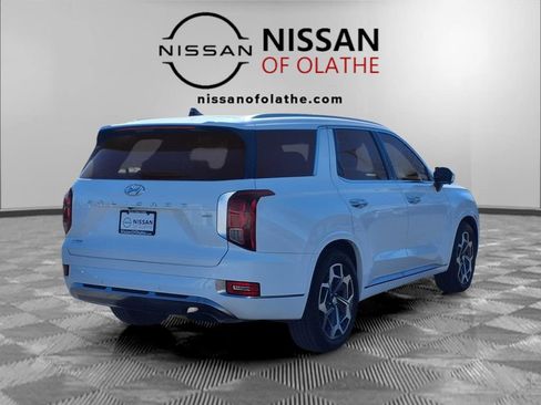 Used 2022 Hyundai Palisade Calligraphy image 32