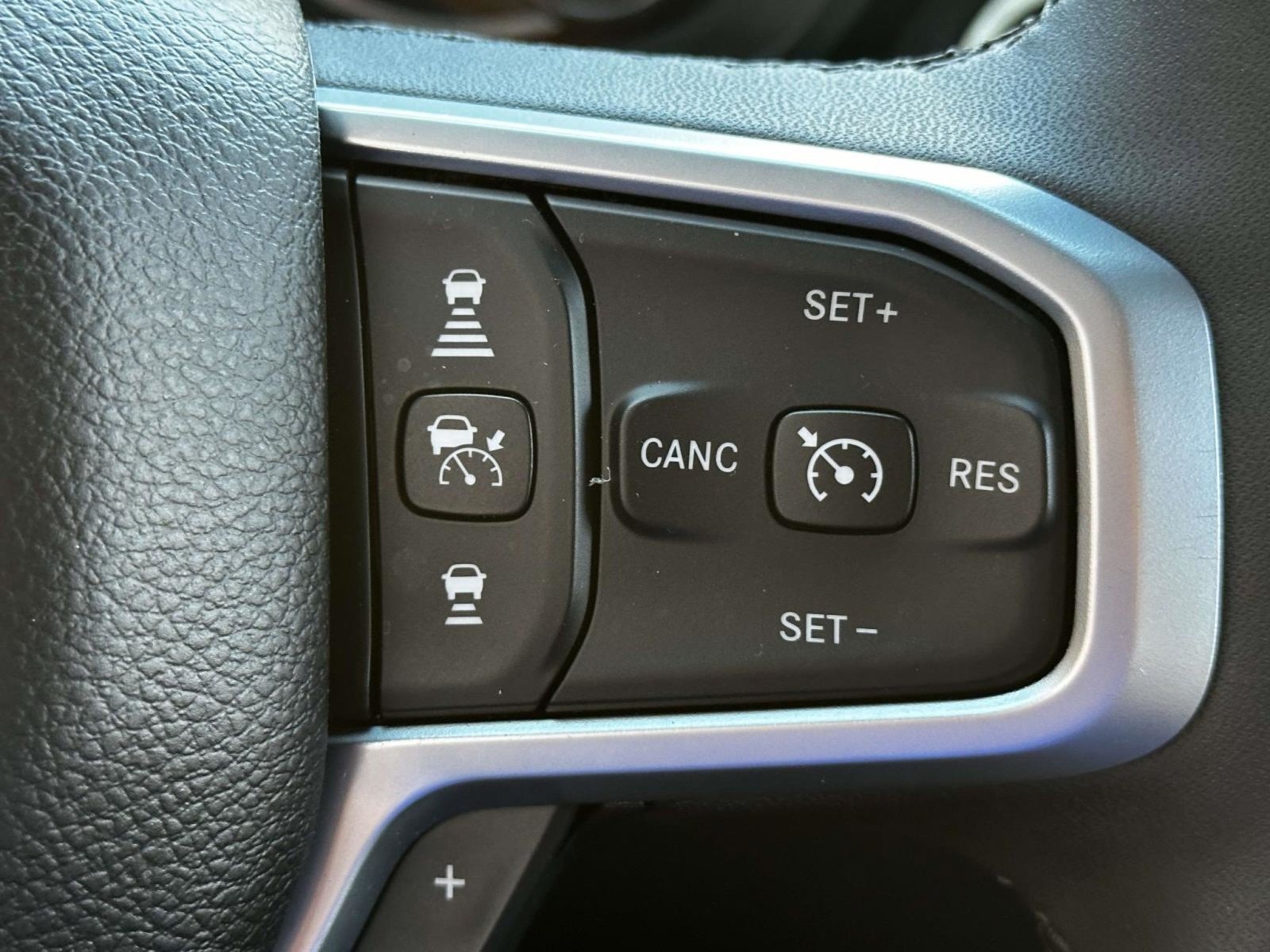 Used 2025 RAM 1500 Big Horn AWD/4WD image 25