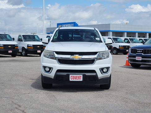 Used 2017 Chevrolet Colorado LT w/ LT Convenience Package RWD image 2