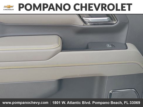 Used 2023 Chevrolet Silverado 1500 ZR2 image 13