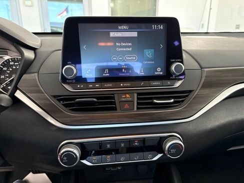 Used 2024 Nissan Altima 2.5 SV FWD image 22