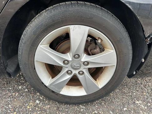 Used 2013 Hyundai Elantra GLS w/ Preferred Pkg image 12