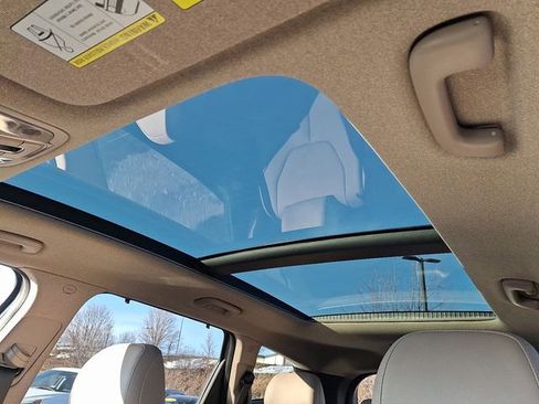 Used 2020 Hyundai Santa Fe SEL w/ Convenience + Premium Package image 14