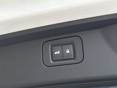 New 2026 Nissan Armada SL AWD/4WD image 22