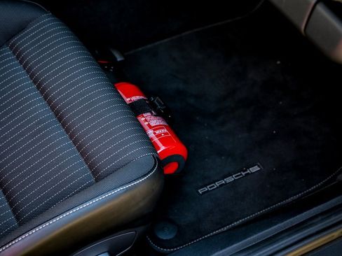 Used 2018 Porsche 911 Carrera T image 32