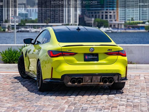 Used 2023 BMW M4 xDrive Competition w/ M Carbon Exterior Package AWD/4WD image 3